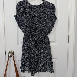 Free People dress w/ pockets and cinch tie waist!!